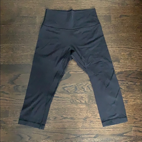 lululemon athletica Pants - Lululemon Align Crop 19”